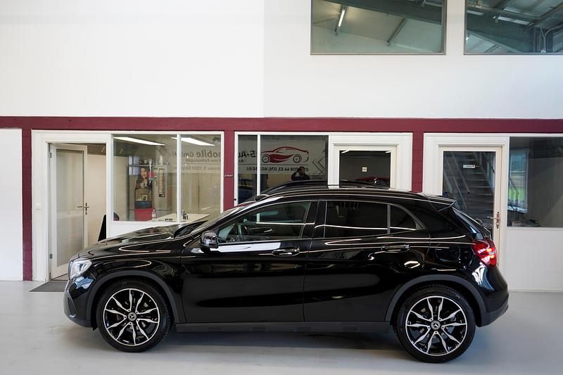 Gebraucht Mercedes GLA200 AMG line 156 PS (114 kW) 2018 SUV