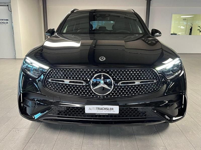 Gebraucht Mercedes GLC300e 258 PS (189 kW) 2024 SUV