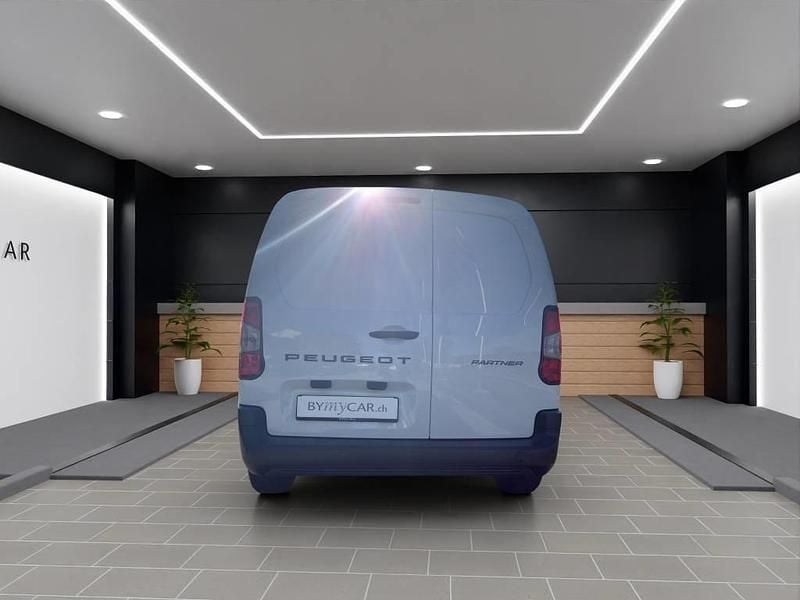 Gebraucht Peugeot Partner 103 PS (75 kW) 2025 Van / Kleinbus