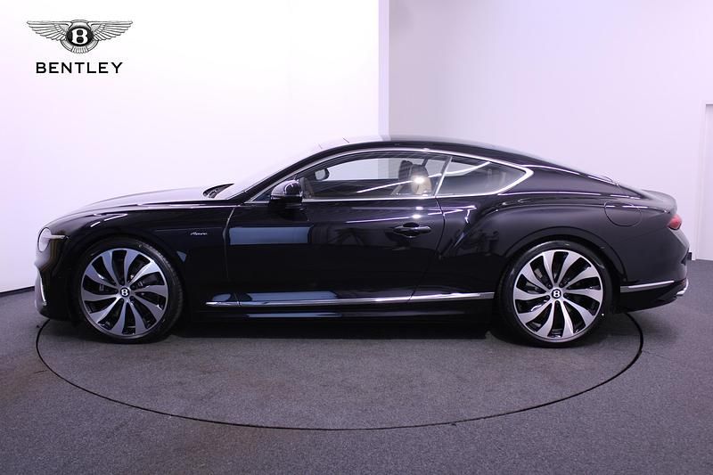 Neu Bentley Continental 680 PS (500 kW) 2025 Schwarz Coupé