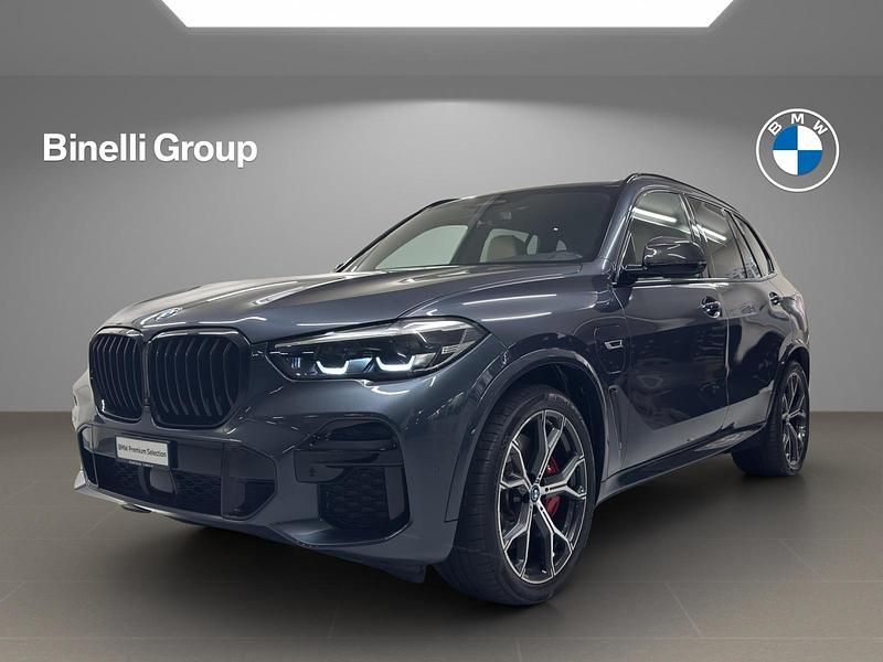 Grau Gebraucht 2021 BMW X5 Comfort Edition SUV | CHF 58’900 (Etwas zu teuer) - Bild 1/4