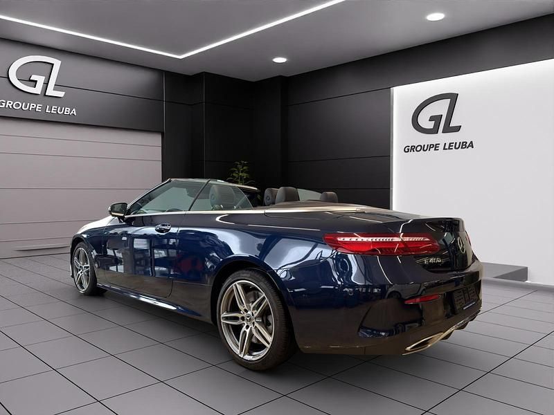 Gebraucht Mercedes E400 AMG line 333 PS (244 kW) 2019 Blau Cabrio