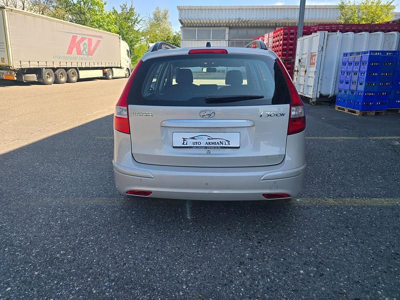 Gebraucht Hyundai i30 Style 126 PS (92 kW) 2010 Kombi