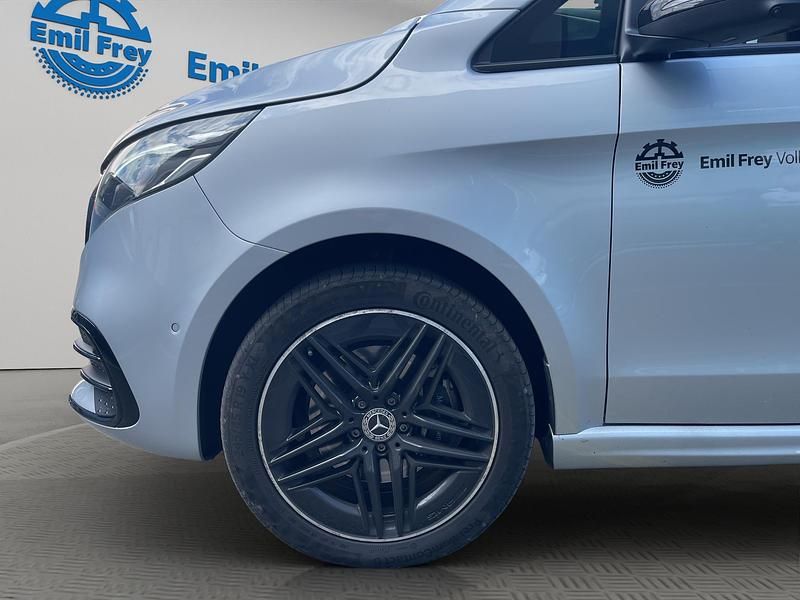 Gebraucht Mercedes V300 Exclusive 237 PS (174 kW) 2024 Silber Van / Kleinbus