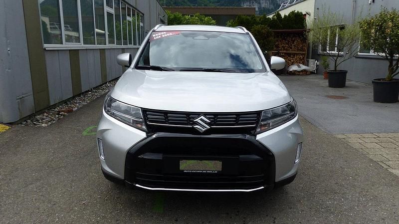 Gebraucht Suzuki Vitara 116 PS (85 kW) 2025 SUV