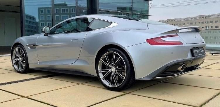 Gebraucht Aston Martin Vanquish 574 PS (422 kW) 2013 Silber Coupé