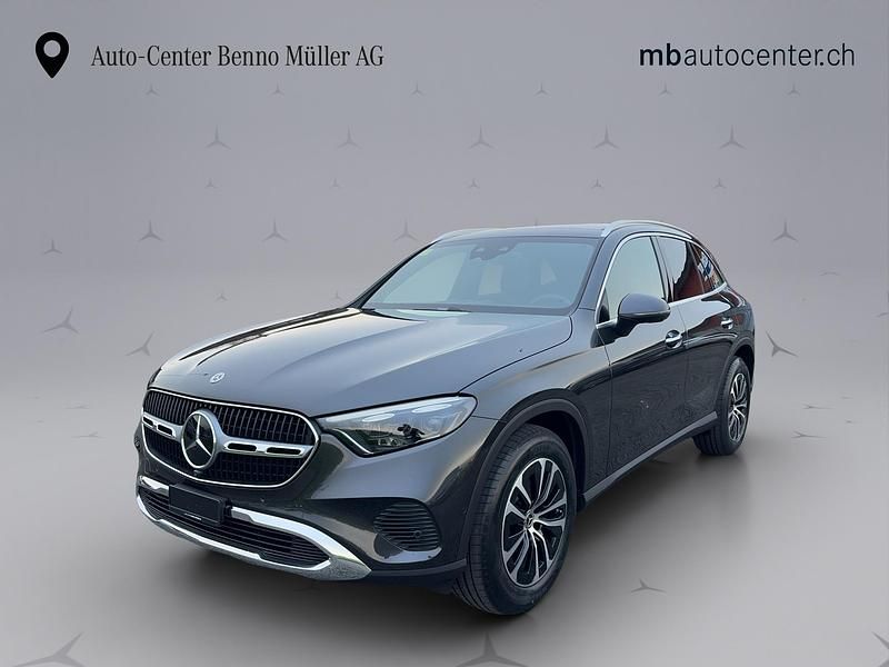Gebraucht Mercedes GLC300e Avantgarde 281 PS (206 kW) 2025 Grau SUV