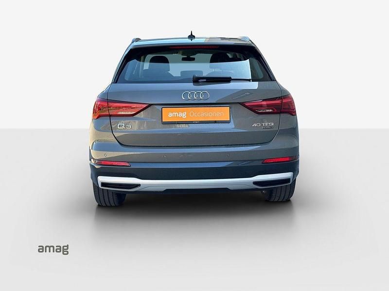 Gebraucht Audi Q3 Advanced 190 PS (139 kW) 2021 Chronosgrau metallic SUV