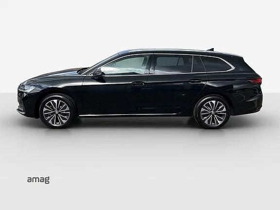 Gebraucht Skoda Superb Selection 193 PS (141 kW) 2025 Ebony schwarz, metallic Kombi