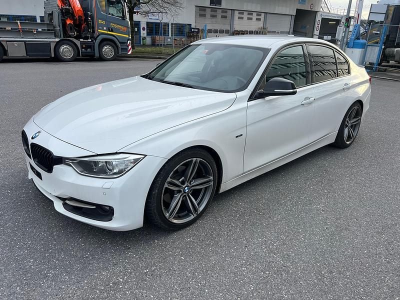 Gebraucht BMW 320 Sport Line 184 PS (135 kW) 2012