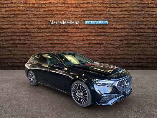 Gebraucht Mercedes E200 204 PS (150 kW) 2025 Schwarz Kombi