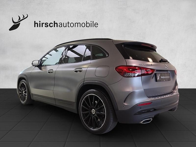 Gebraucht Mercedes GLA250 AMG line 224 PS (164 kW) 2021 Grau SUV