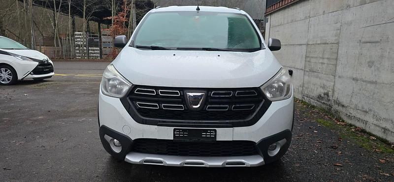 Gebraucht Dacia Lodgy Stepway 115 PS (84 kW) 2018 Van / Kleinbus