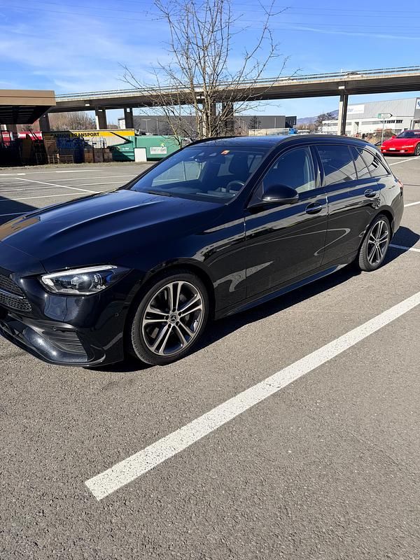 Gebraucht Mercedes C220 AMG line 200 PS (147 kW) 2023