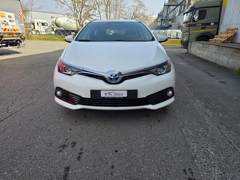 Gebraucht Toyota Auris Touring Sports Luna 136 PS (100 kW) 2016 Kombi