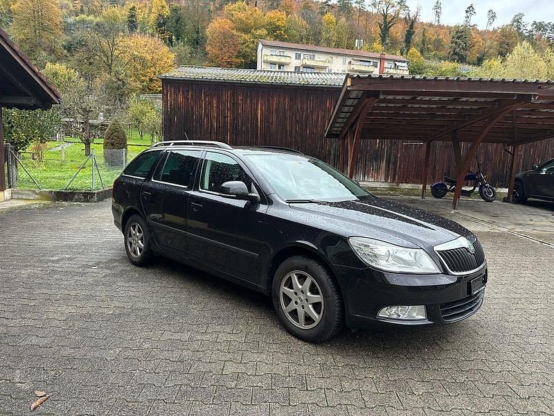 Gebraucht Skoda Octavia Ambition 160 PS (117 kW) 2012 Kombi