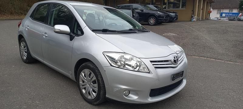 Gebraucht 2010 Toyota Auris Luna | CHF 4’300 (Guter Preis) - Bild 1/4
