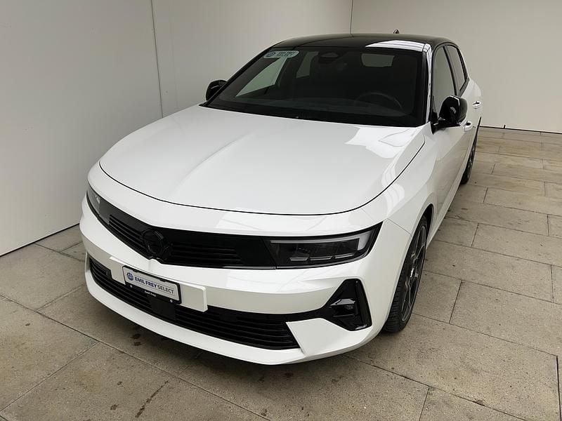 Weiss Gebraucht 2023 Opel Astra Limousine | CHF 24’650 - Bild 1/4