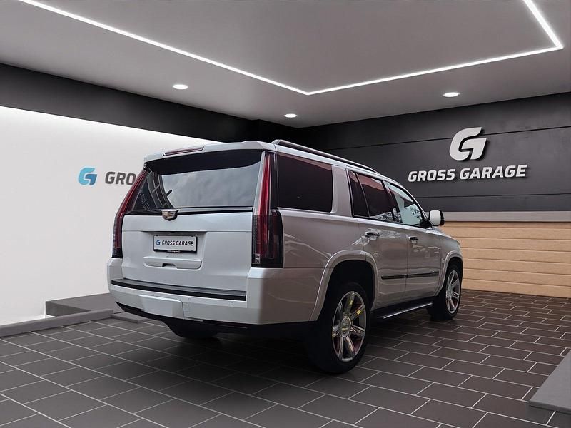 Gebraucht Cadillac Escalade 426 PS (313 kW) 2016 SUV