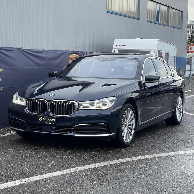 Gebraucht BMW 750 Executive 450 PS (330 kW) 2016 Limousine