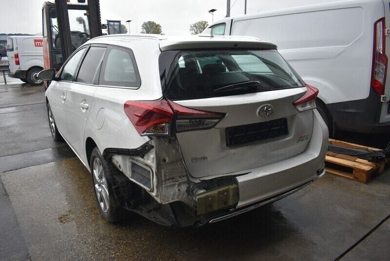 Gebraucht Toyota Auris Touring Sports Luna 116 PS (85 kW) 2016 Kombi