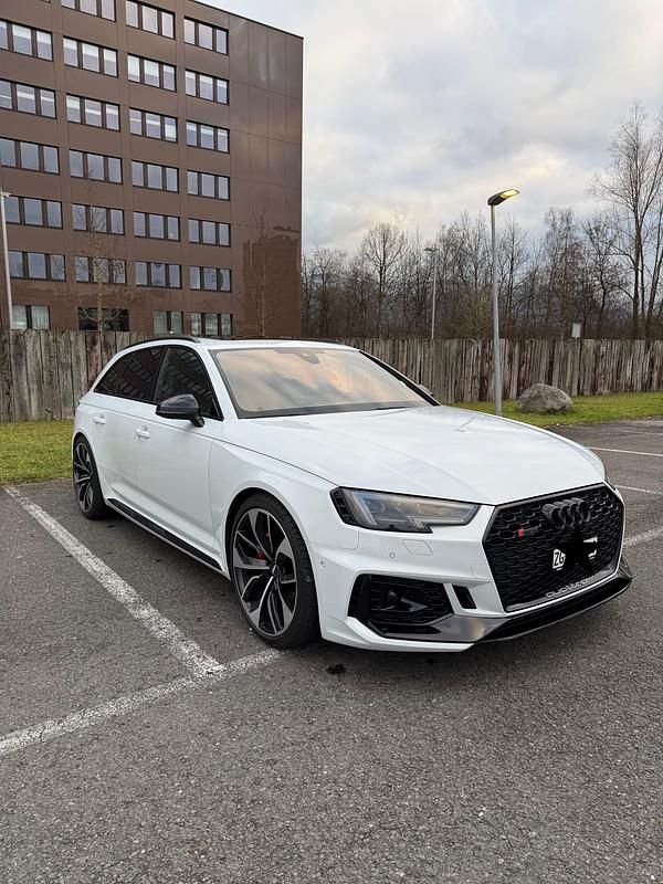 Gebraucht Audi RS4 450 PS (330 kW) 2019 Kombi