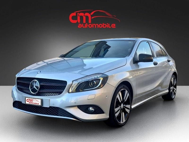 Gebraucht Mercedes A250 Urban 211 PS (155 kW) 2015 Silber Limousine