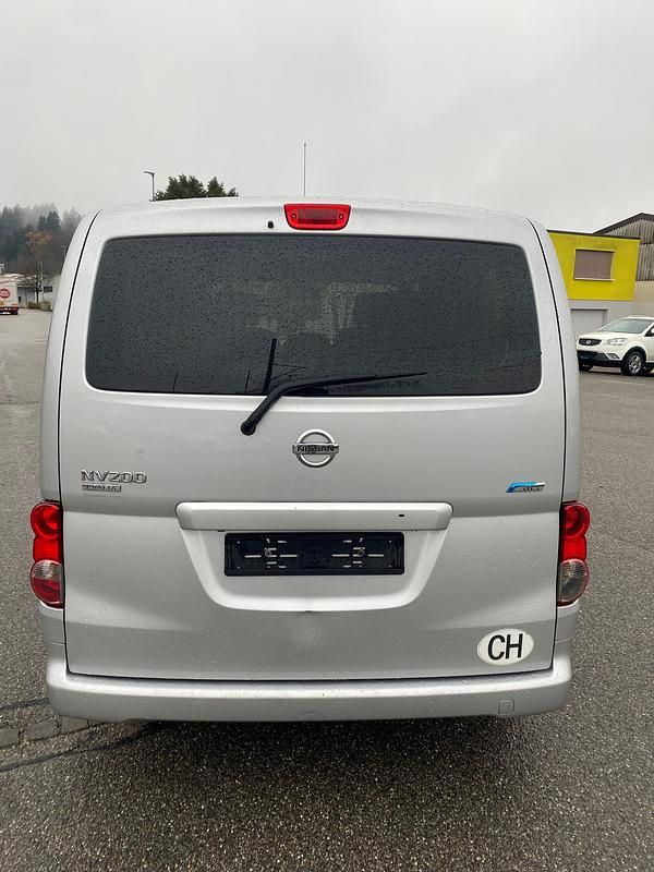 Gebraucht Nissan NV200 Premium Edition 86 PS (63 kW) 2010 Van / Kleinbus