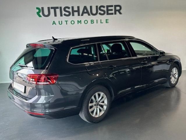Gebraucht VW Passat Business 150 PS (110 kW) 2023 Kombi