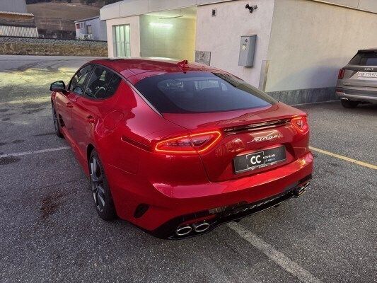 Gebraucht Kia Stinger 370 PS (272 kW) 2018 Rot Kleinwagen