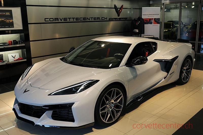 Gebraucht Chevrolet Corvette 646 PS (475 kW) 2024 Grau Coupé