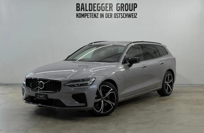 Silber Neu 2025 Volvo V60 Ultra Kombi | CHF 68’720 (Guter Preis) - Bild 1/4
