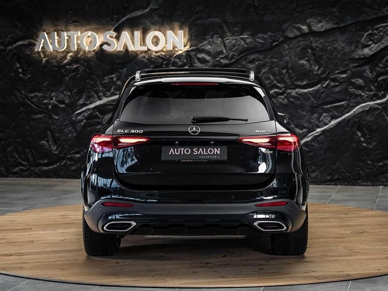 Gebraucht Mercedes GLC300 AMG line 258 PS (189 kW) 2023 SUV