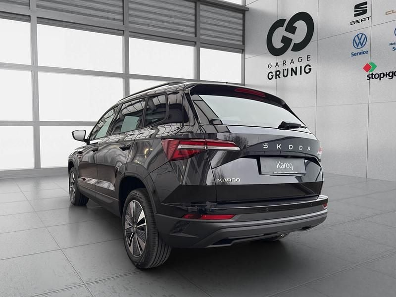 Neu Skoda Karoq Dynamic 150 PS (110 kW) 2025 Schwarz SUV
