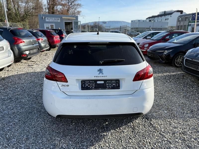 Gebraucht Peugeot 308 Allure 130 PS (95 kW) 2019