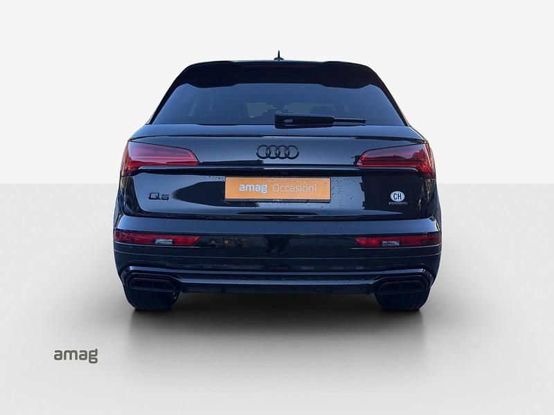 Gebraucht Audi Q5 Black Edition 204 PS (150 kW) 2024 Mythosschwarz metallic SUV