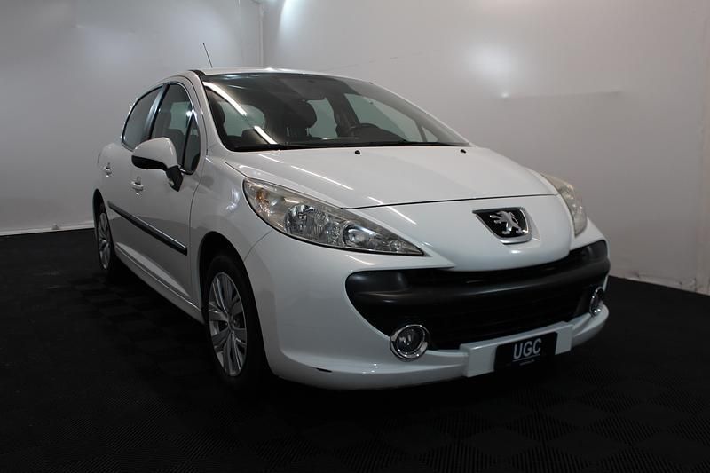 Gebraucht 2008 Peugeot 207 Sport | CHF 3’999 (Fairer Preis) - Bild 1/4