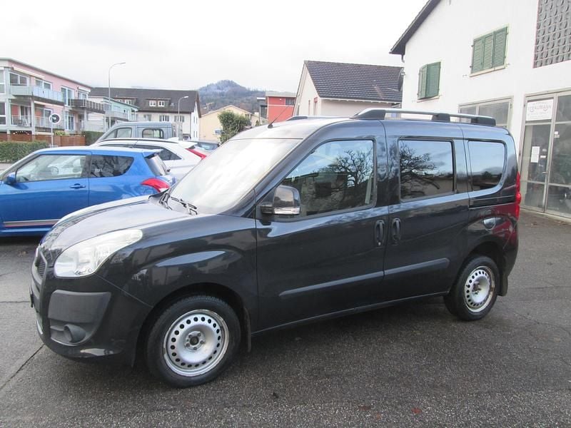 Gebraucht 2012 Fiat Doblò Van / Kleinbus | CHF 3’900 (Superpreis) - Bild 1/4