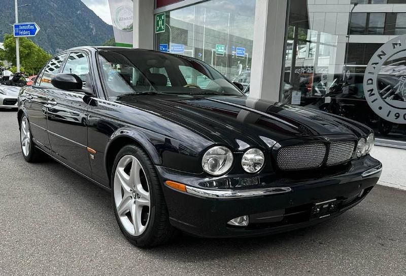 Schwarz Gebraucht 2004 Jaguar XJR S Limousine | CHF 27’900 - Bild 1/4