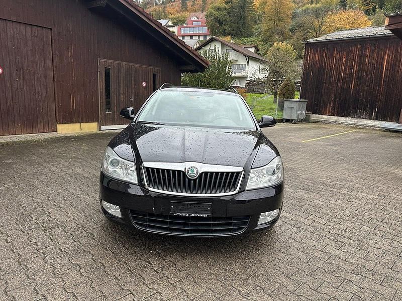 Gebraucht Skoda Octavia Ambition 160 PS (117 kW) 2012 Kombi