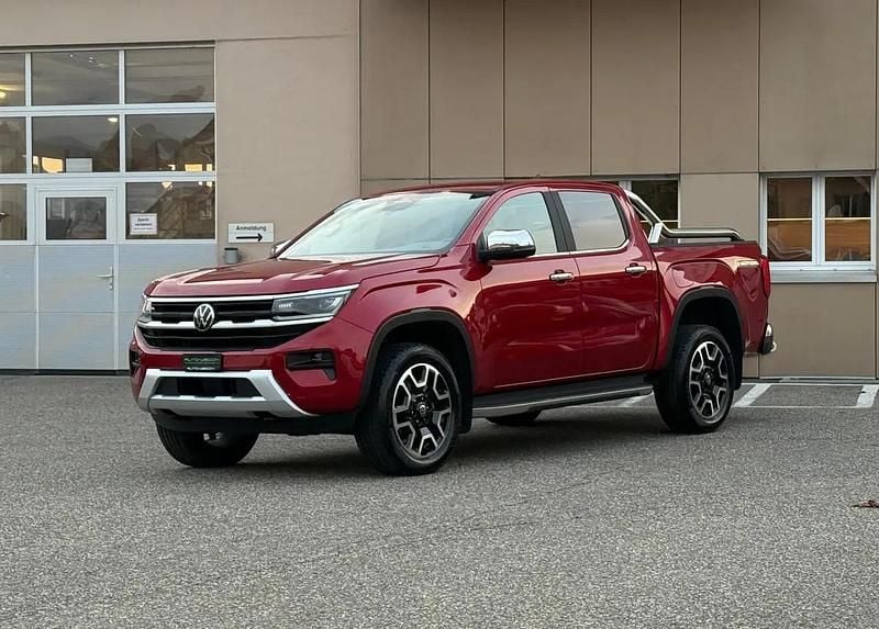 Gebraucht VW Amarok Highline 205 PS (150 kW) 2025 Rot Abholung