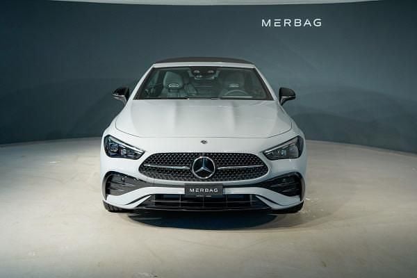 Gebraucht Mercedes CLE450 380 PS (279 kW) 2024 Grau Cabrio