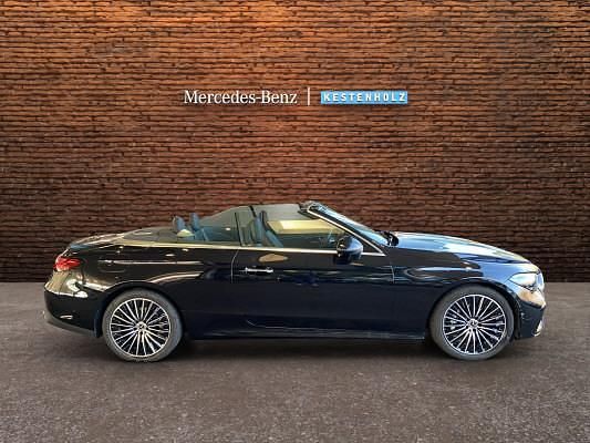 Gebraucht Mercedes CLE450 380 PS (279 kW) 2025 Schwarz Cabrio