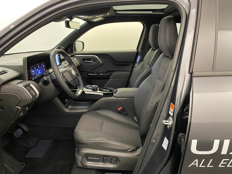 Gebraucht Toyota Urban Cruiser Premium 135 kW (184 PS) 2025 Grau SUV