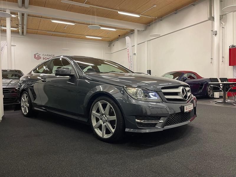 Gebraucht Mercedes C180 156 PS (114 kW) 2014 Grau Coupé