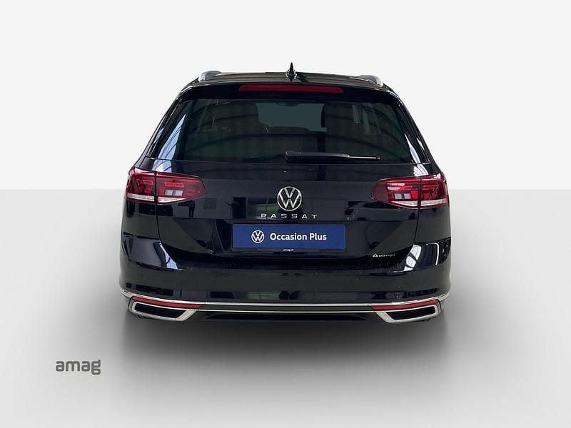 Gebraucht VW Passat Elegance 200 PS (147 kW) 2023 Deepblack perleffekt Kombi