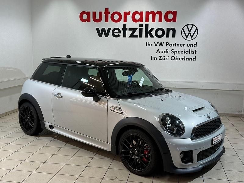Weiss Gebraucht 2013 Mini John Cooper Works Kleinwagen | CHF 11’800 (Fairer Preis) - Bild 1/4