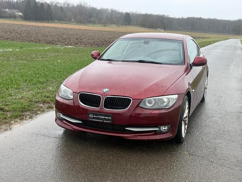 Gebraucht BMW 320 184 PS (135 kW) 2010 Coupé