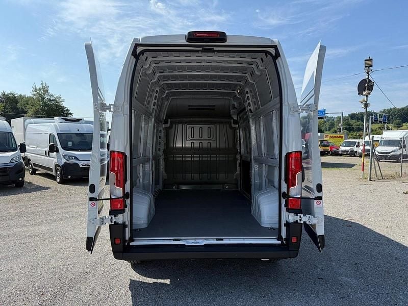 Neu Citroën Jumper 140 PS (102 kW) 2026 Van / Kleinbus