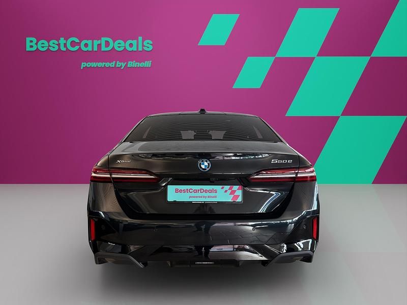 Gebraucht BMW 550e Comfort Edition 489 PS (359 kW) 2024 Schwarz Limousine